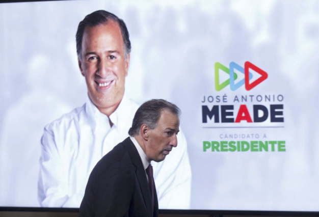 Meade anuncia el lanzamiento de su libro pero no recuerda cuál es el