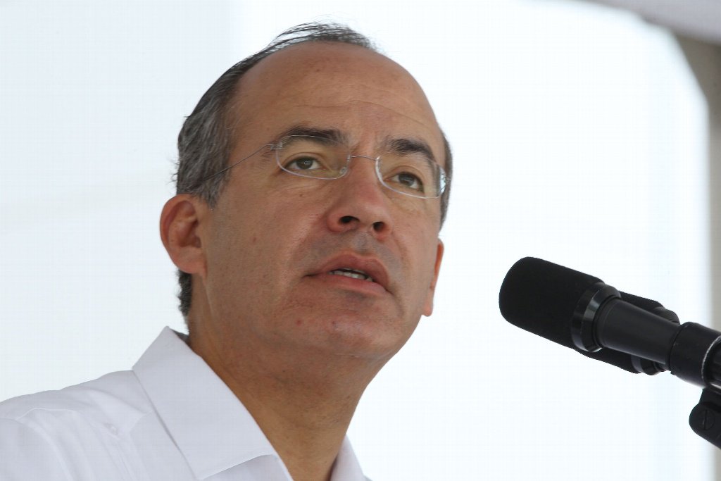 Aprender de AMLO y Morena objetivo de Felipe Calderón para darle