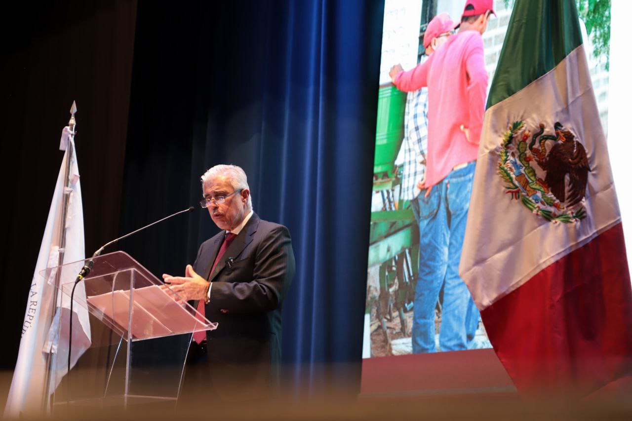 El senador José Narro Céspedes. Fuente: Cortesía