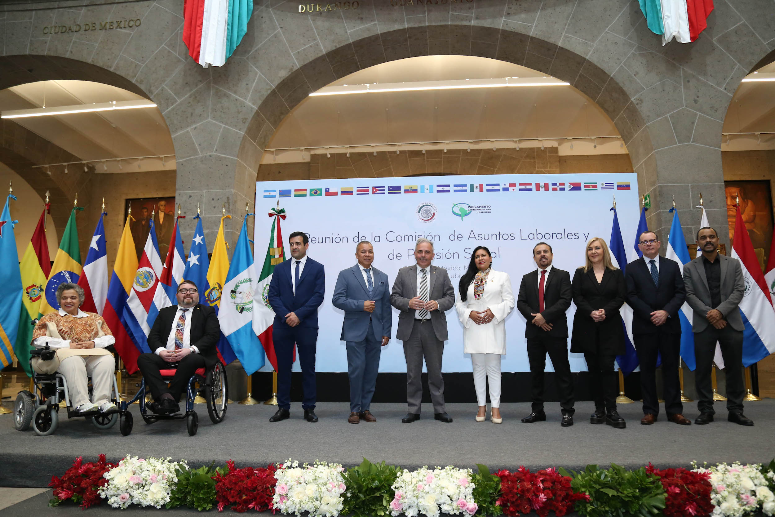 La presidenta del Senado, la senadora Ana Lilia Rivera. Fuente: Cortesía