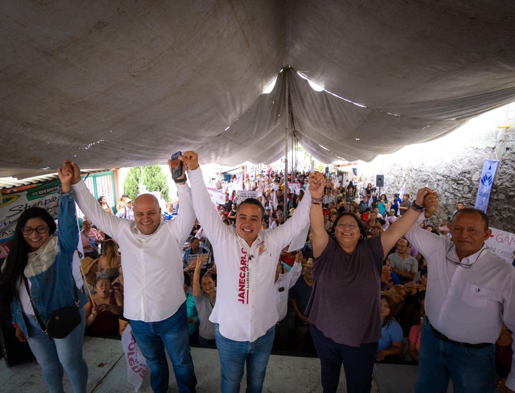 Los morenistas Janecarlo Lozano y Citlalli Hernández. Fuente: Cortesía