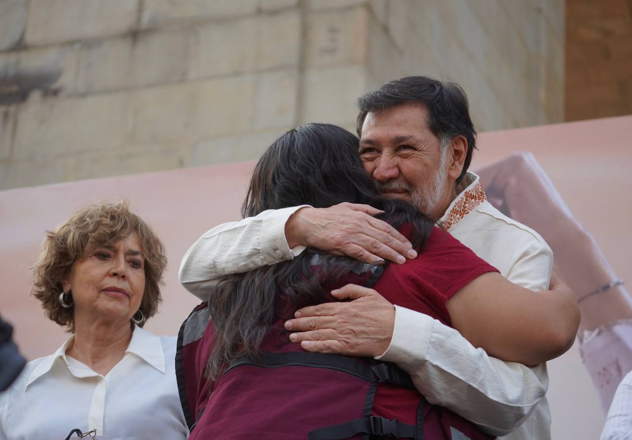 El diputado Gerardo Fernández Noroña. Revolución 3.0 / Aime de la Rosa (@aimeshagarder)