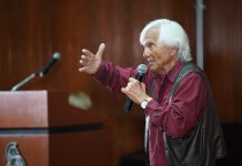 “El teatro eres tú que lo haces”: Eugenio Barba reivindica el oficio teatral