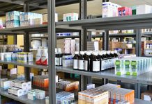 Inhabilitan y multan a proveedora del IMSS por presentar documentación falsa en compra de medicamentos