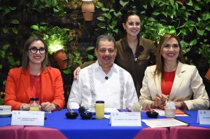 Los diputados petistas Ernesto Villarreal Cantú, Miriam Saldaña Cháirez, Jannete Guerrero Maya y Diana Barragán Sánchez. Foto Cortesía